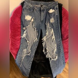 DISTRESSED DENIM JEANS! 👖